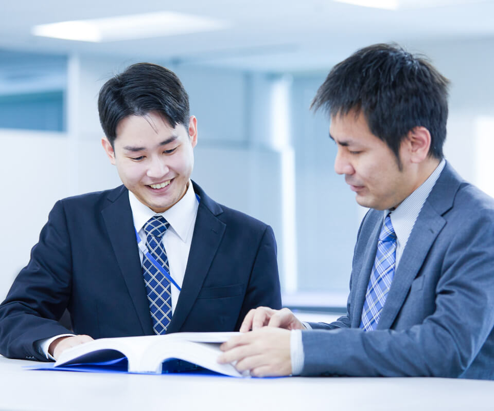 採用情報